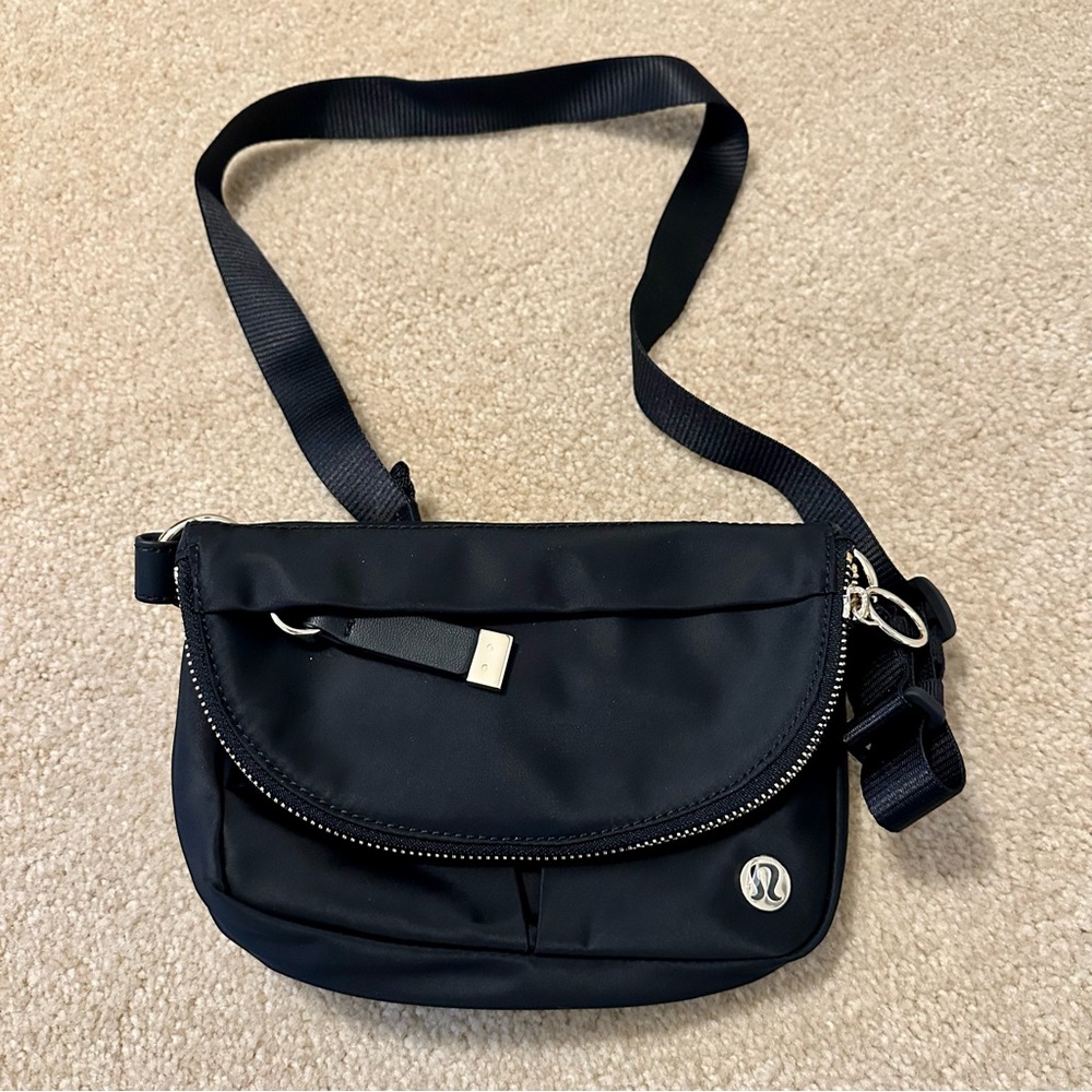 Lululemon All Night Micro Festival Bag- 1.5L, Black